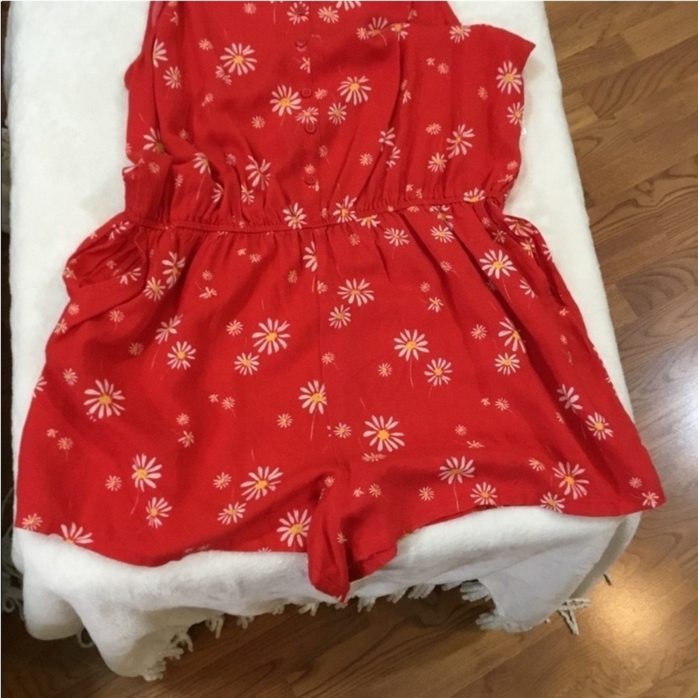 Juniors SO Red White Daisy Print Romper L - Picture 11 of 13